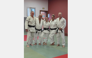 BIENVENUE A LANA ET NOA NOUVELLES CEINTURES NOIRES